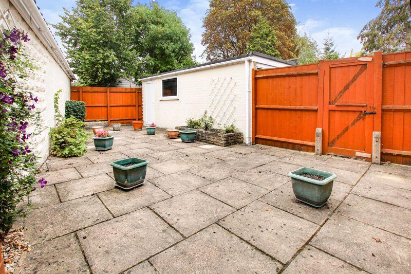 Charlbury Close KIDLINGTON 3 bed detached house £375,000