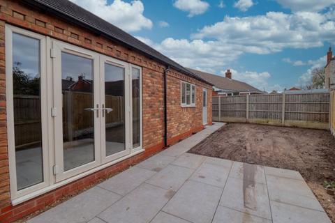 3 bedroom detached bungalow for sale - Bowling Green Lane, Crowle