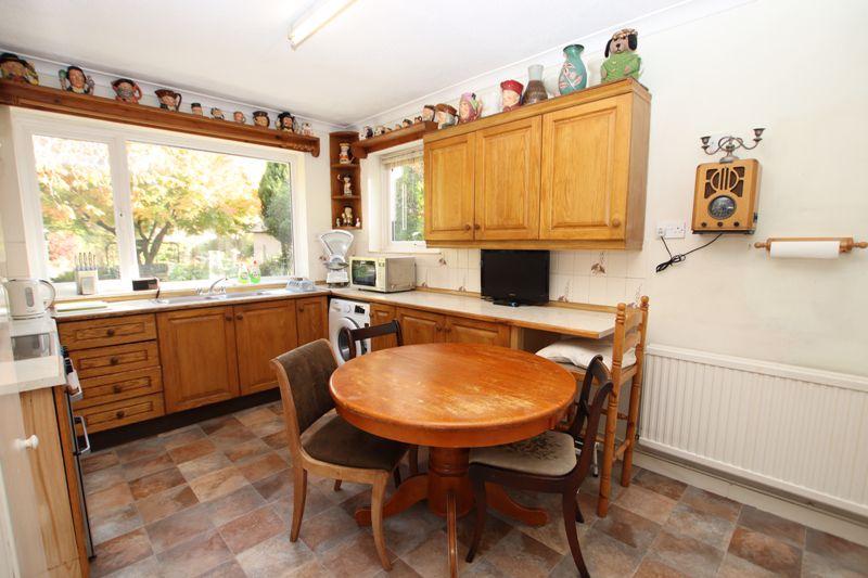 SOPLEY CHRISTCHURCH 2 bed detached bungalow £425,000