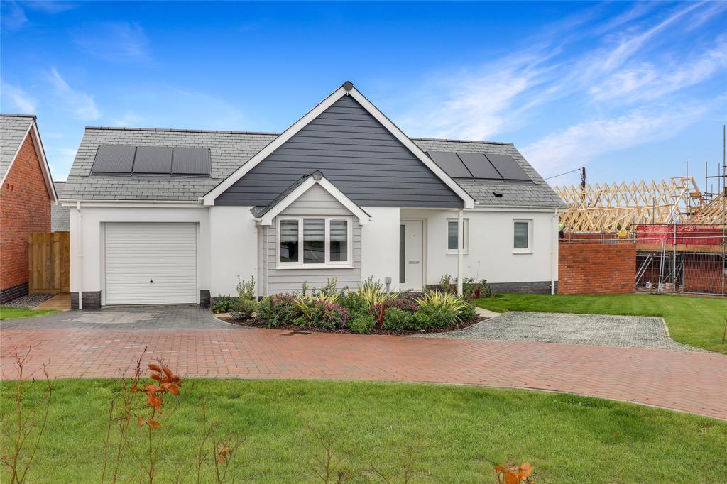 Anchorwood View, Sticklepath... 2 bed bungalow £400,000