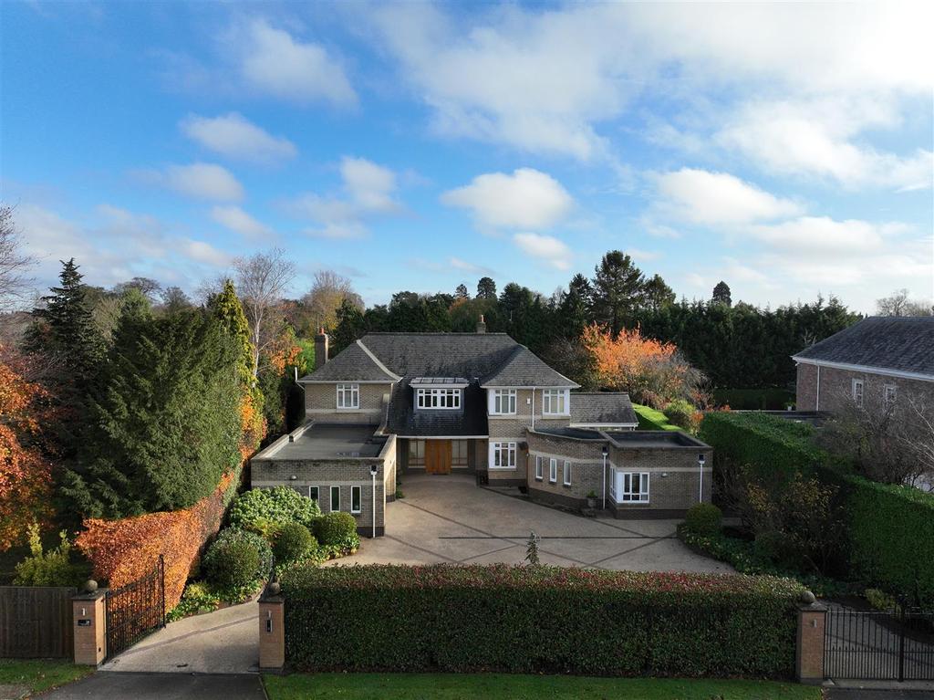 West Leys Road, Swanland 4 bed detached house £1,100,000
