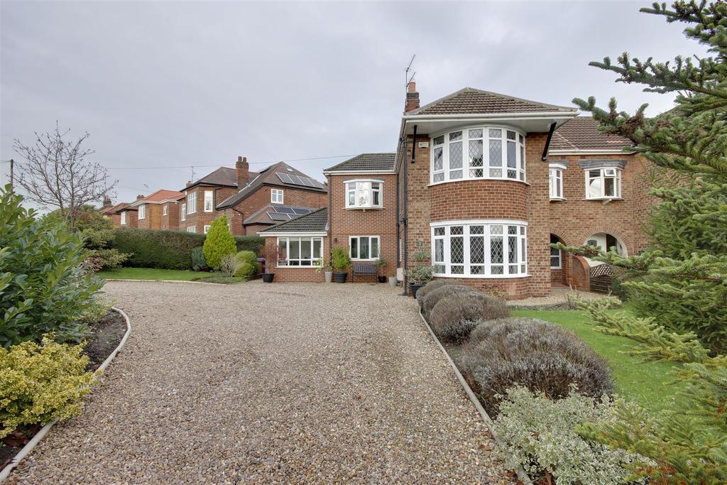 St. Andrews Mount, Kirk Ella 4 bed semidetached house £435,000