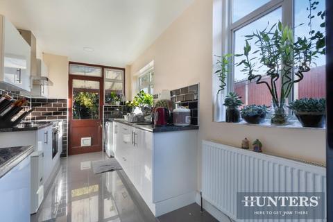 27 Montrose Gardens, Sutton, SM1 3BZ