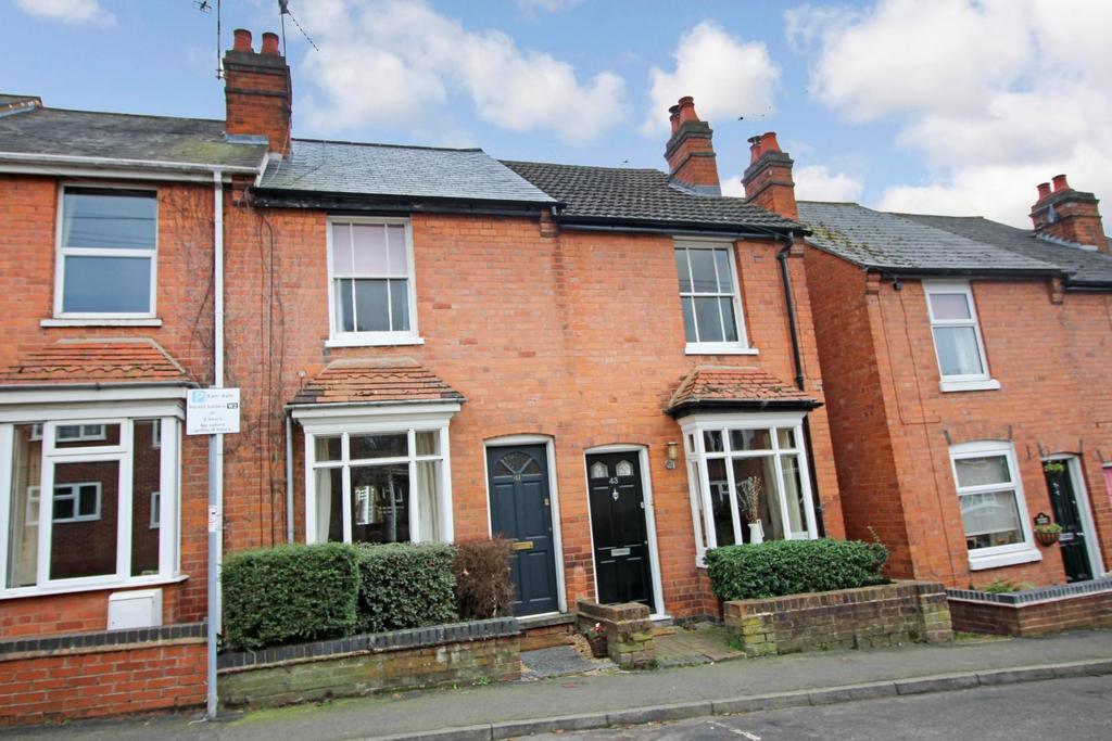 Linen Street, Warwick 2 bed terraced house £1,200 pcm (£277 pw)