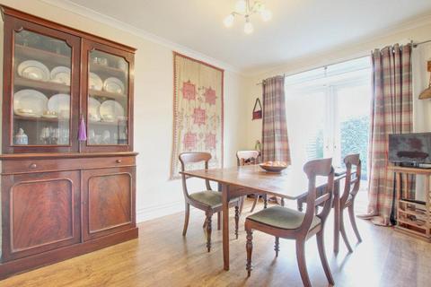 36 Draycott Avenue, Hornsea, HU18 1EX