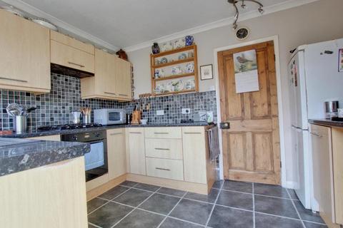 36 Draycott Avenue, Hornsea, HU18 1EX
