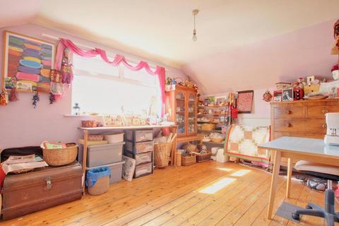 36 Draycott Avenue, Hornsea, HU18 1EX