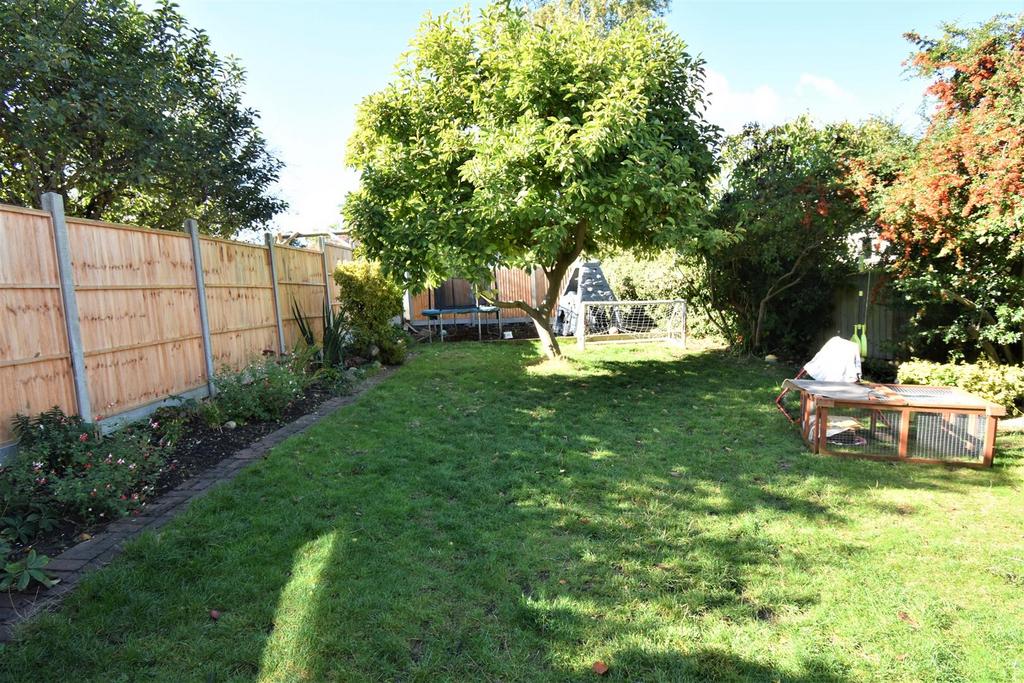 The Crescent, Henleaze 4 bed semidetached house £750,000