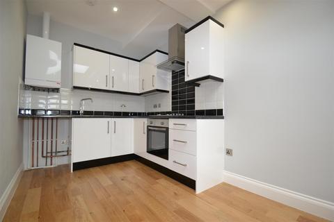 1 bedroom flat to rent, Victoria Road, Horley