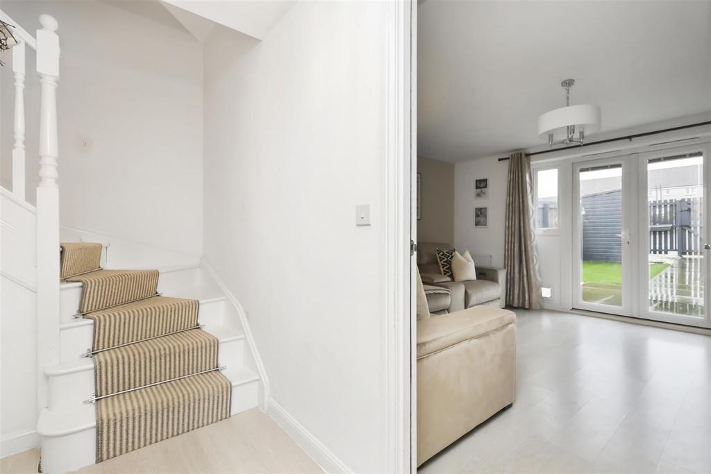 107 Greenshank Drive 23.jpg