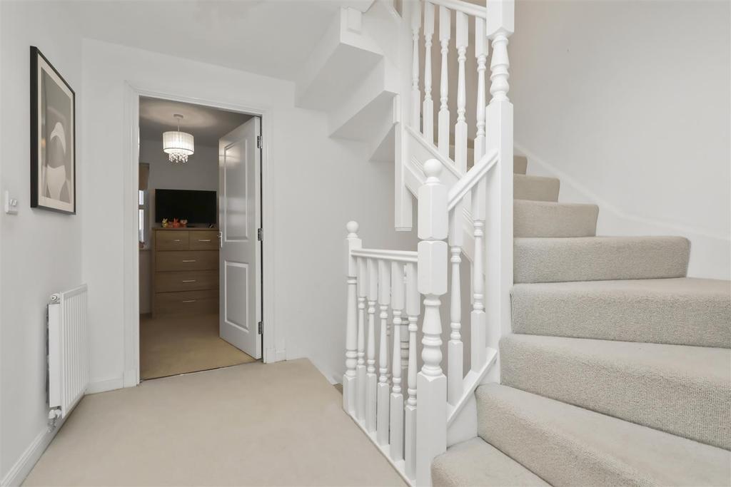 107 Greenshank Drive 15.jpg