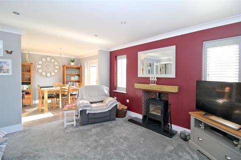 3 bedroom detached house for sale - North Way, Seaford