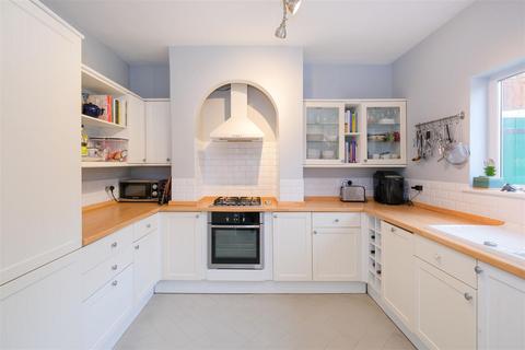 20 Badlis Road, London, E17 5LQ