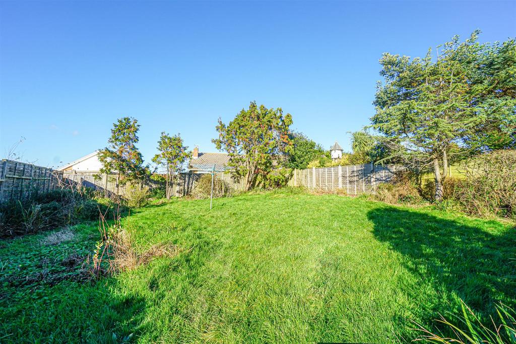 Parkstone Road, Hastings 2 bed detached bungalow £350,000