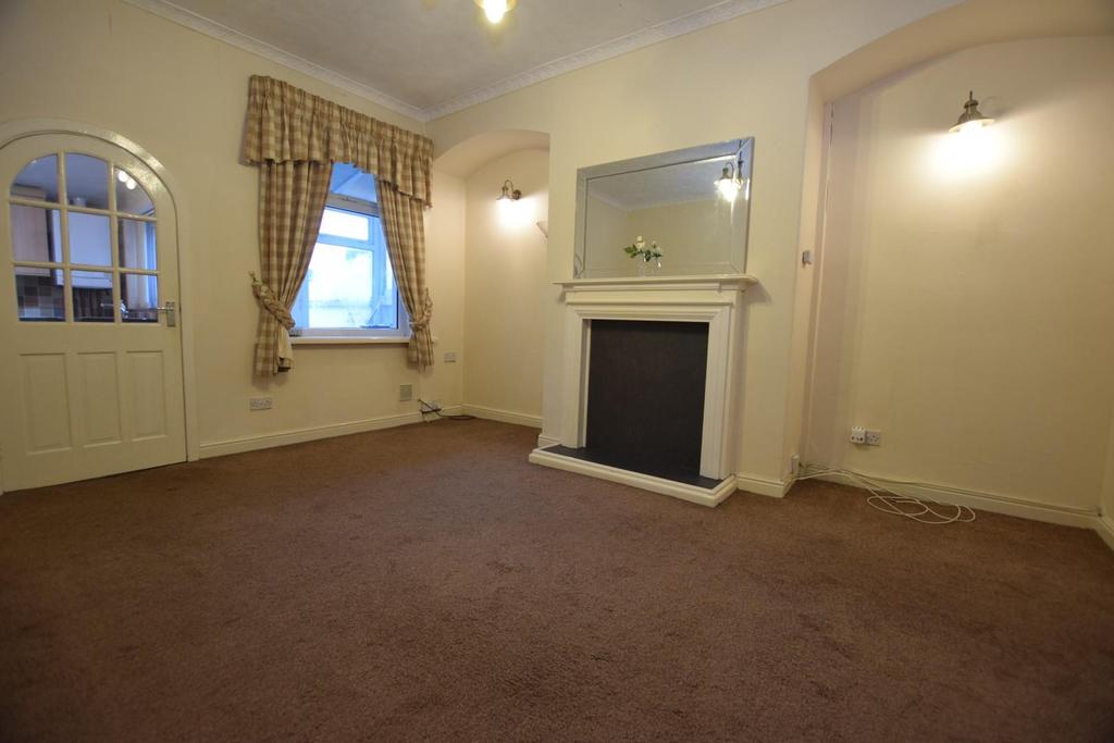 Morse Street, Burnley 3 bed terraced house £675 pcm (£156 pw)