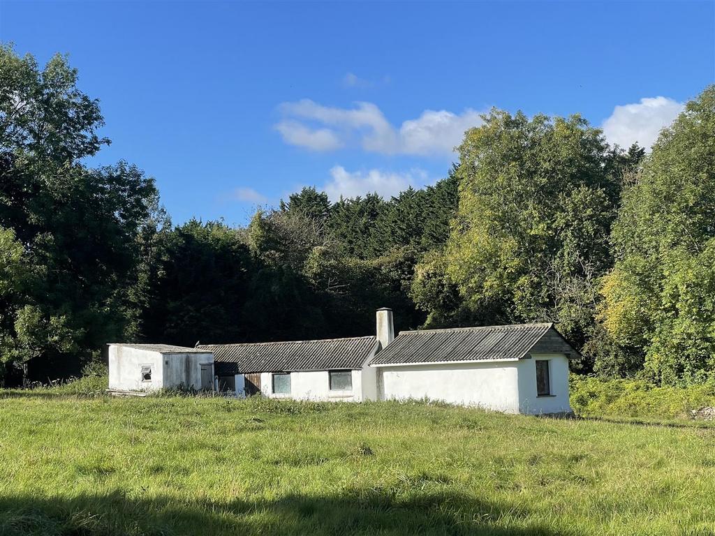 Detached rendered buildings