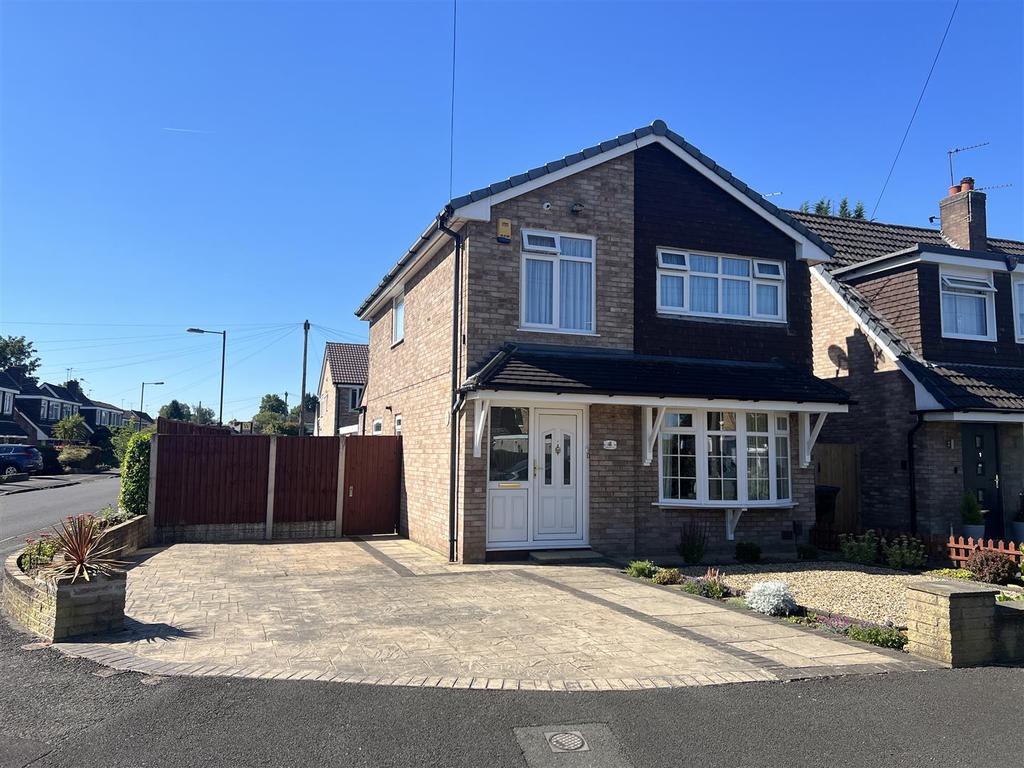 Prestbury Avenue, Altrincham 3 bed detached house £450,000
