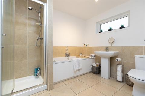 74 Chapman Drive, Carnoustie, DD7 6DY
