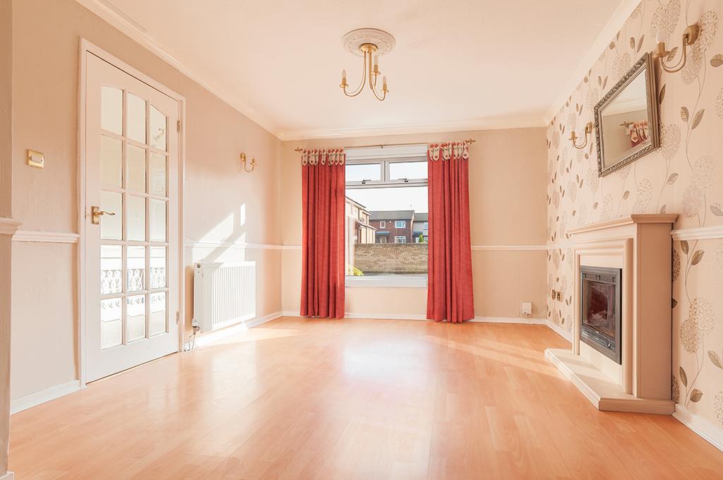 Laichpark Place Edinburgh EH14 1UN... 3 bed property £1,100 pcm (£254 pw)