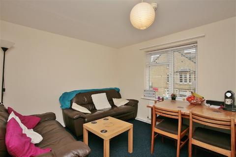 3 bedroom apartment to rent, Cowley, Oxford, Oxfordshire, OX4