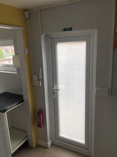Retail property (high street) to rent - Birchwood Road, Nottingham, Nottinghamshire, NG8