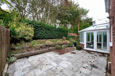 32 Fitzharding Road, Easton In Gordano, Bristol, BS20 0EH
