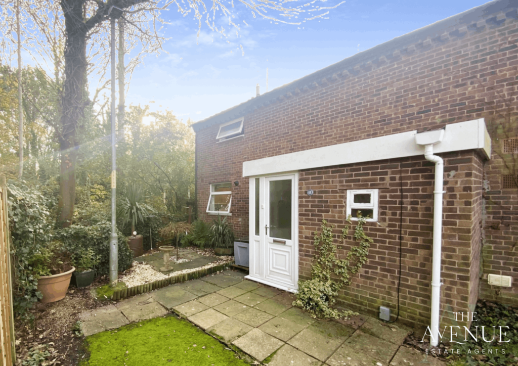 Haseley Close,Redditch,B98 0BN 3 bed end of terrace house £180,000