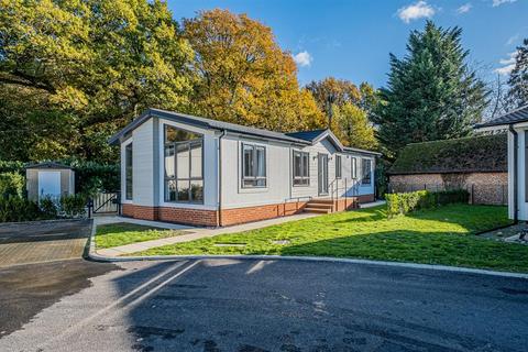 2 bedroom park home for sale - Orchard Bungalows, Crow Piece Lane, Farnham Common