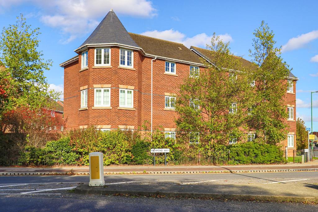 Linn Park, Kingswood, Hull, East Riding of Yorkshire, HU7 3GD 2 bed apartment £115,000
