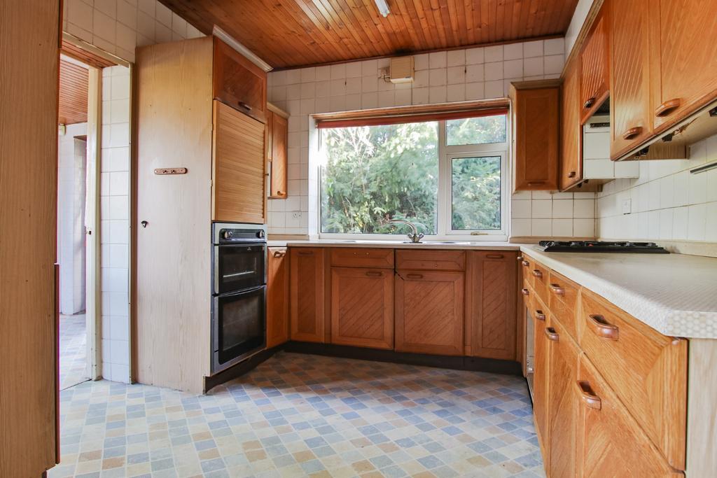 Ferriby Road, BartonUponHumber... 3 bed detached bungalow £285,000