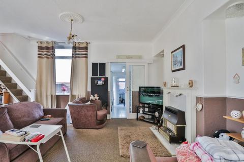3 bedroom end of terrace house for sale - Buckingham Street, Hull, HU8 8TL