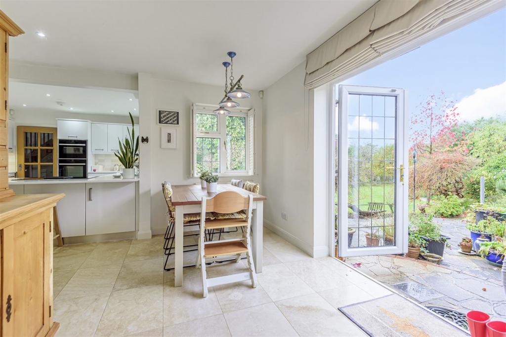 Kitchen / Breakfast