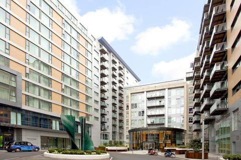 2 bedroom apartment for sale, Burnelli Building, Chelsea Bridge Wharf, London, SW11