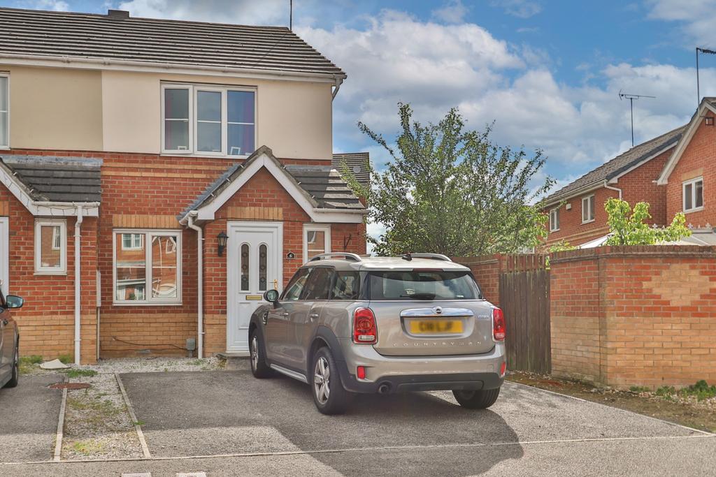Templewaters, Kingswood, Hull, East... 2 bed semidetached house £135,000