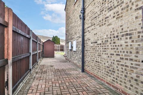 62 Ashendon Drive, Hull, HU8 8DY