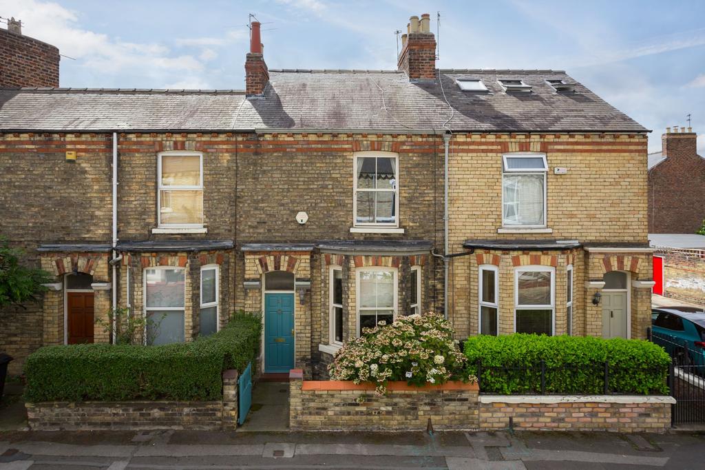 Neville Terrace, York, YO31 2 bed terraced house £340,000