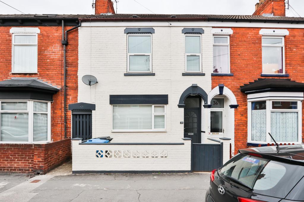 Thoresby Street, Hull, East Riding of Yorkshire, HU5 3RD 3 bed terraced