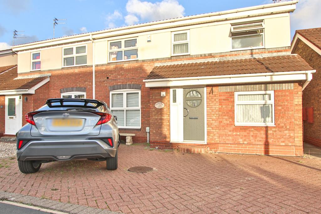 Elsham Rise, Hessle, HU13 0HP 3 bed semidetached house £270,000