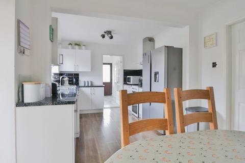 32 Beech Close, Burstwick, Hull, HU12 9HN