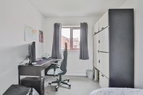 32 Beech Close, Burstwick, Hull, HU12 9HN