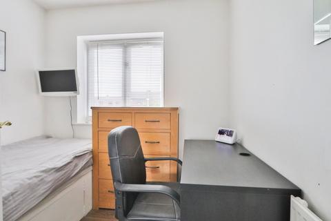 32 Beech Close, Burstwick, Hull, HU12 9HN