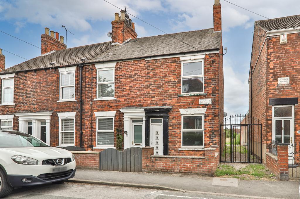 Holme Church Lane, Beverley, HU17 0PY 2 bed end of terrace house £170,000