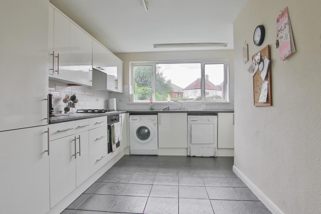 Ellerker Rise, Willerby, HU10 6EU 3 bed semidetached house £225,000