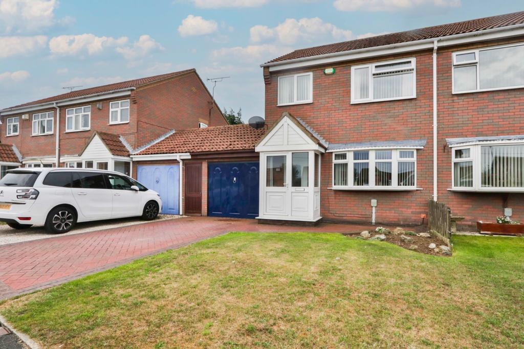 Ferryman Park, Paull, Hull, East... 3 bed semidetached house £140,000