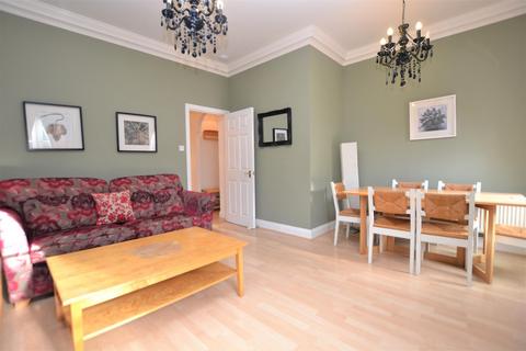 2 bedroom flat to rent, East London Street, Edinburgh, EH7