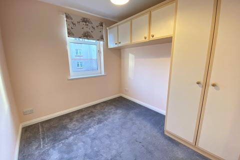 3 bedroom flat to rent, Sinclair Place, Gorgie, Edinburgh, EH11
