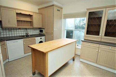 2 bedroom flat to rent - Roxeth Mead, Chartwell Place, Harrow on the Hill, HA2