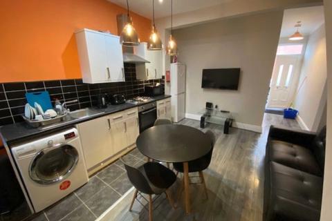 4 bedroom house share to rent - Kara Street, Manchester