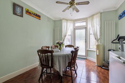 38 Revelon Road, Brockley, London, SE4 2PP
