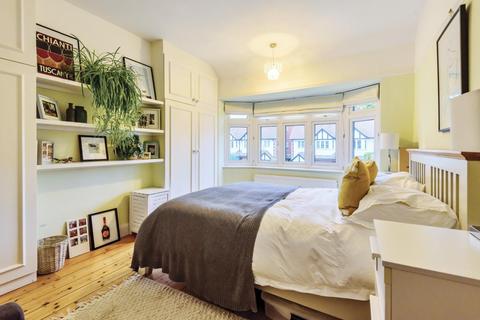6 Westbury Road, Beckenham, BR3 4DD